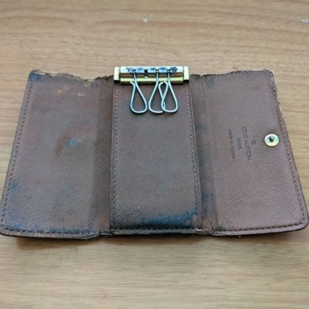 Louis Vuitton Monogram Key Holder/Wallet #432💥PRICE DROP💥